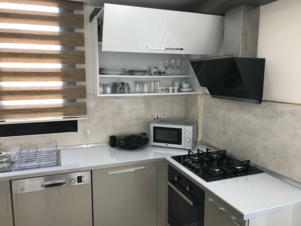 Karia Plus City Apartments Кирения Экстерьер фото